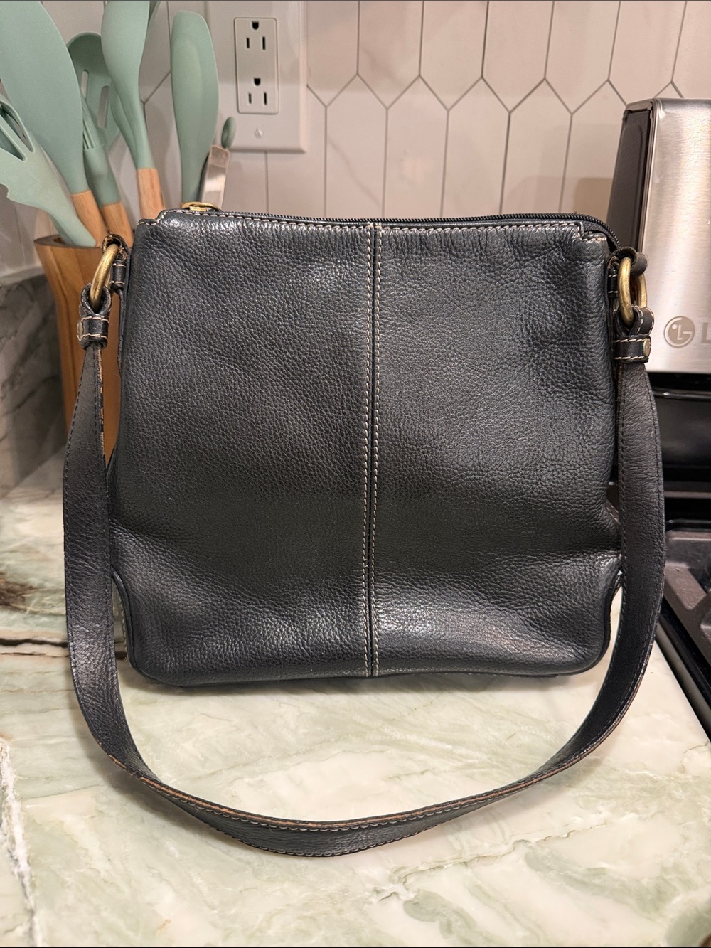 Vintage Fossil Black Pebbled Leather Shoulder Bag